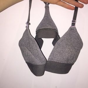 Athletic bra